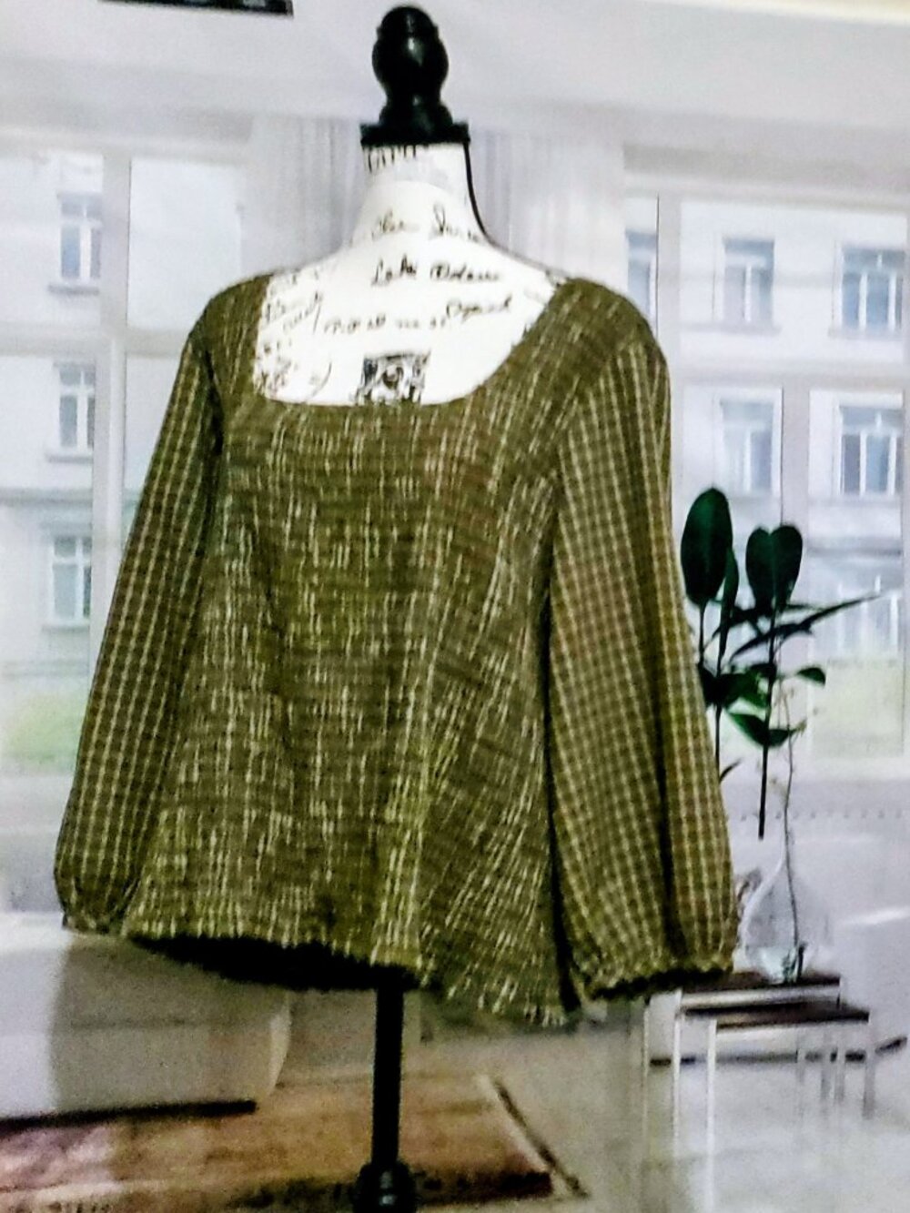 Banana Republic Seersucker Smocked-Bodice Top, XXL